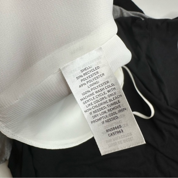 Basic Designer Bundle 4 Pieces Tops and Dress Size XS - S Everlane AG Nordstrom - Picture 7 of 10